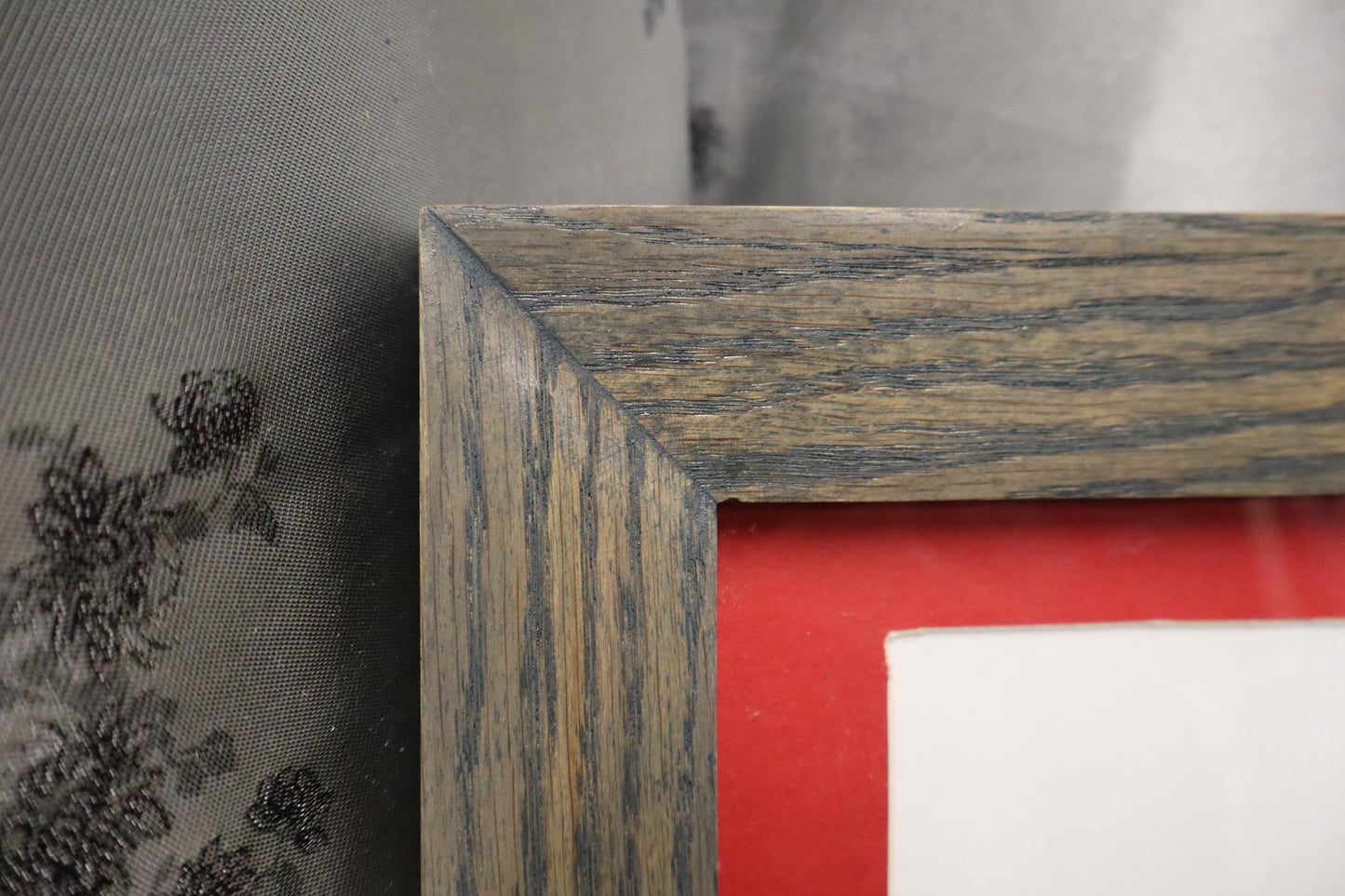 7x9 Red Oak Picture Frame with 5x7 Red Mat (#23)