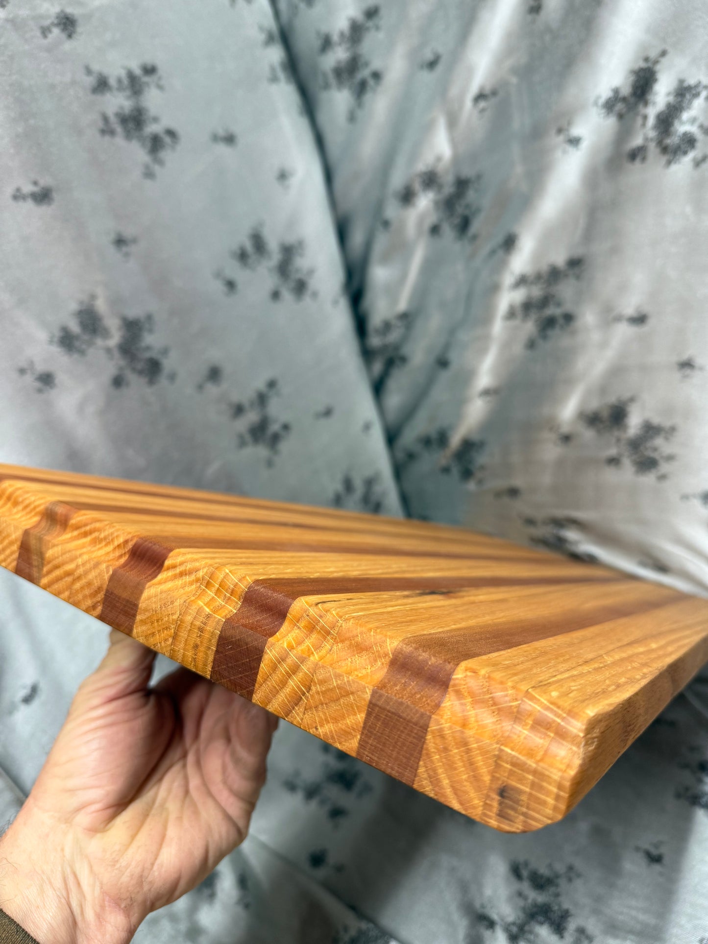 Board #133 - XL size - Red oak and American Cherry