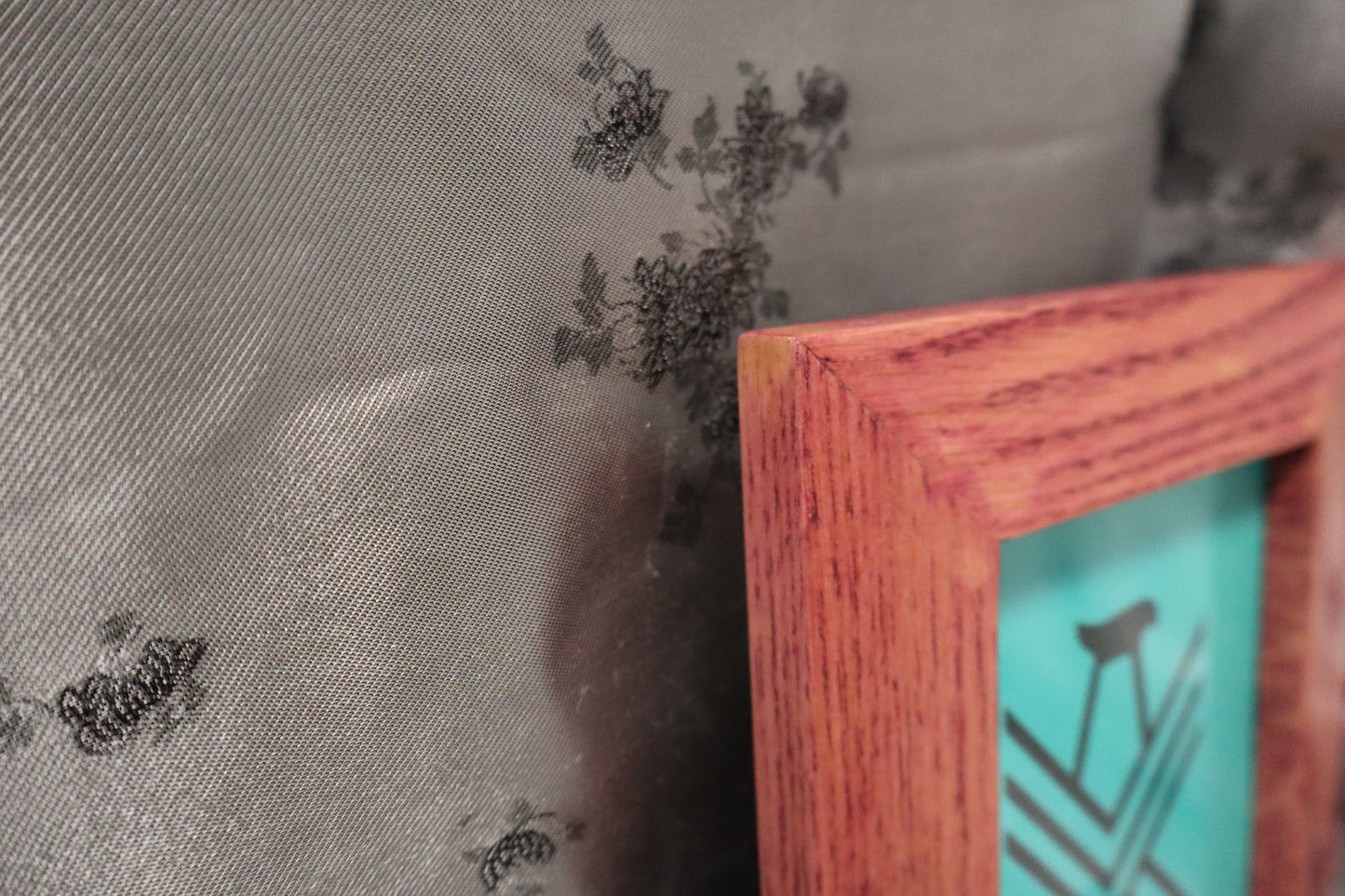 5x7 Red Oak Picture Frame with Cherry Stain (#33)