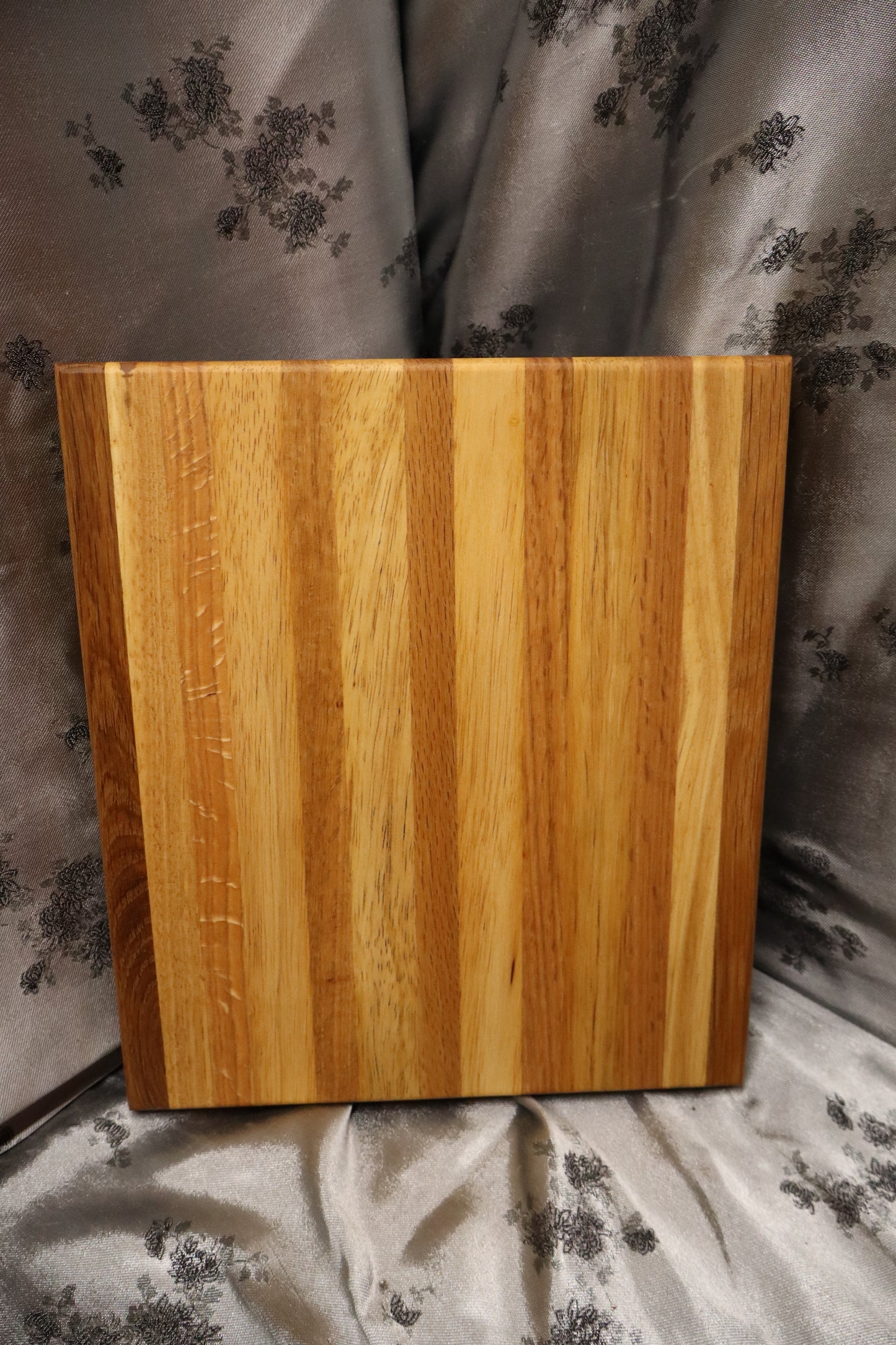 Board #121 - Medium size - Red Oak and Maple