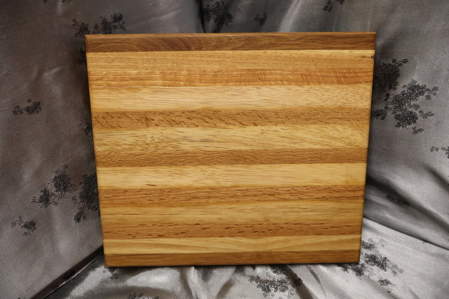 Board #121 - Medium size - Red Oak and Maple