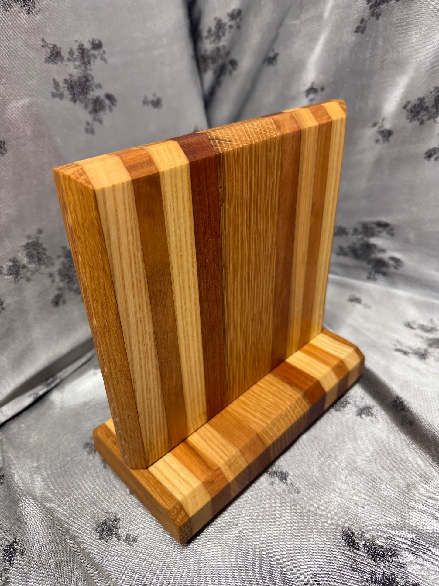 Knife Block #24 - Red Oak, White Oak and American Cherry