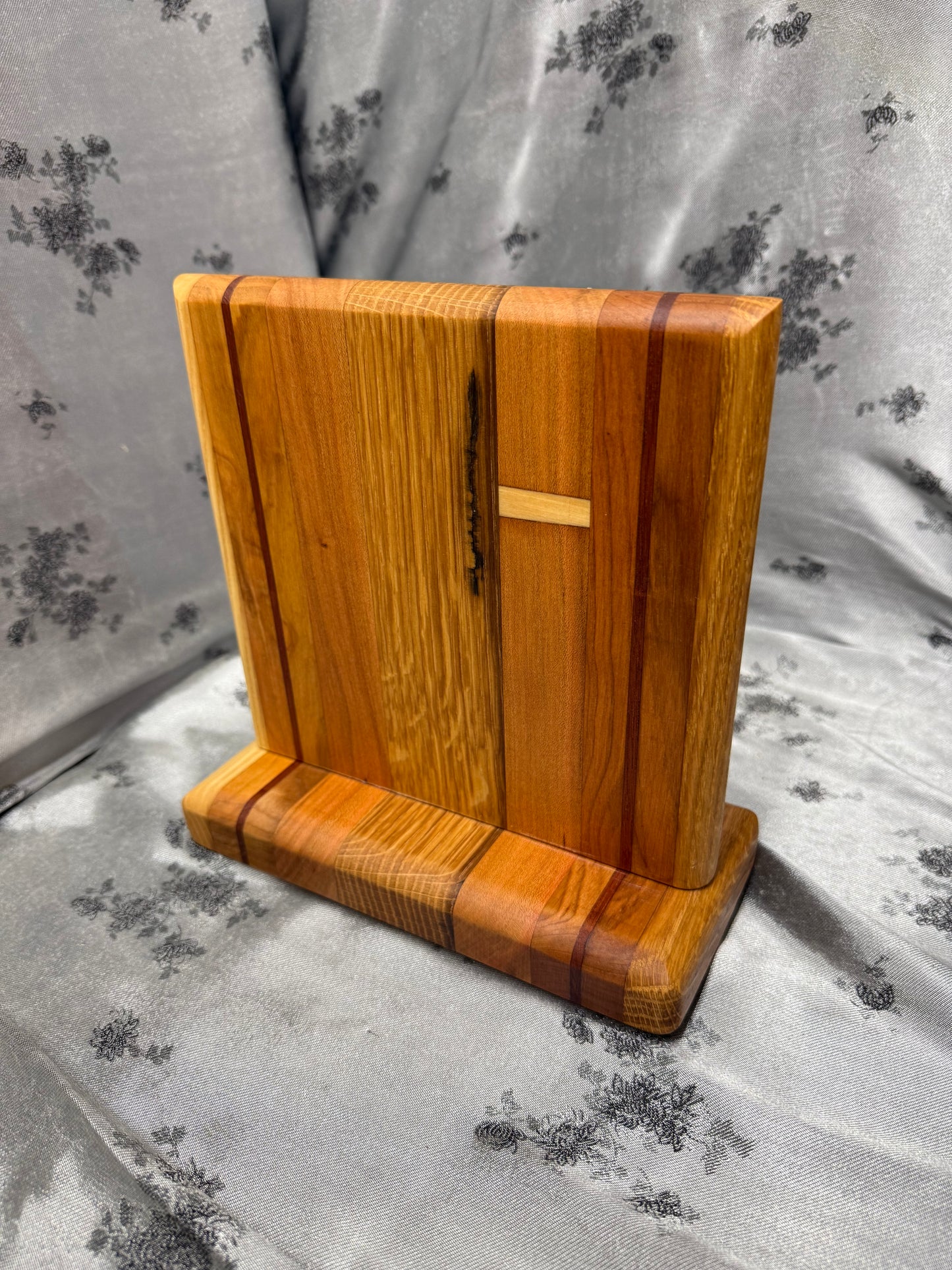 Knife Block #25 - Red Oak, White Oak, American Cherry and African Mahogany