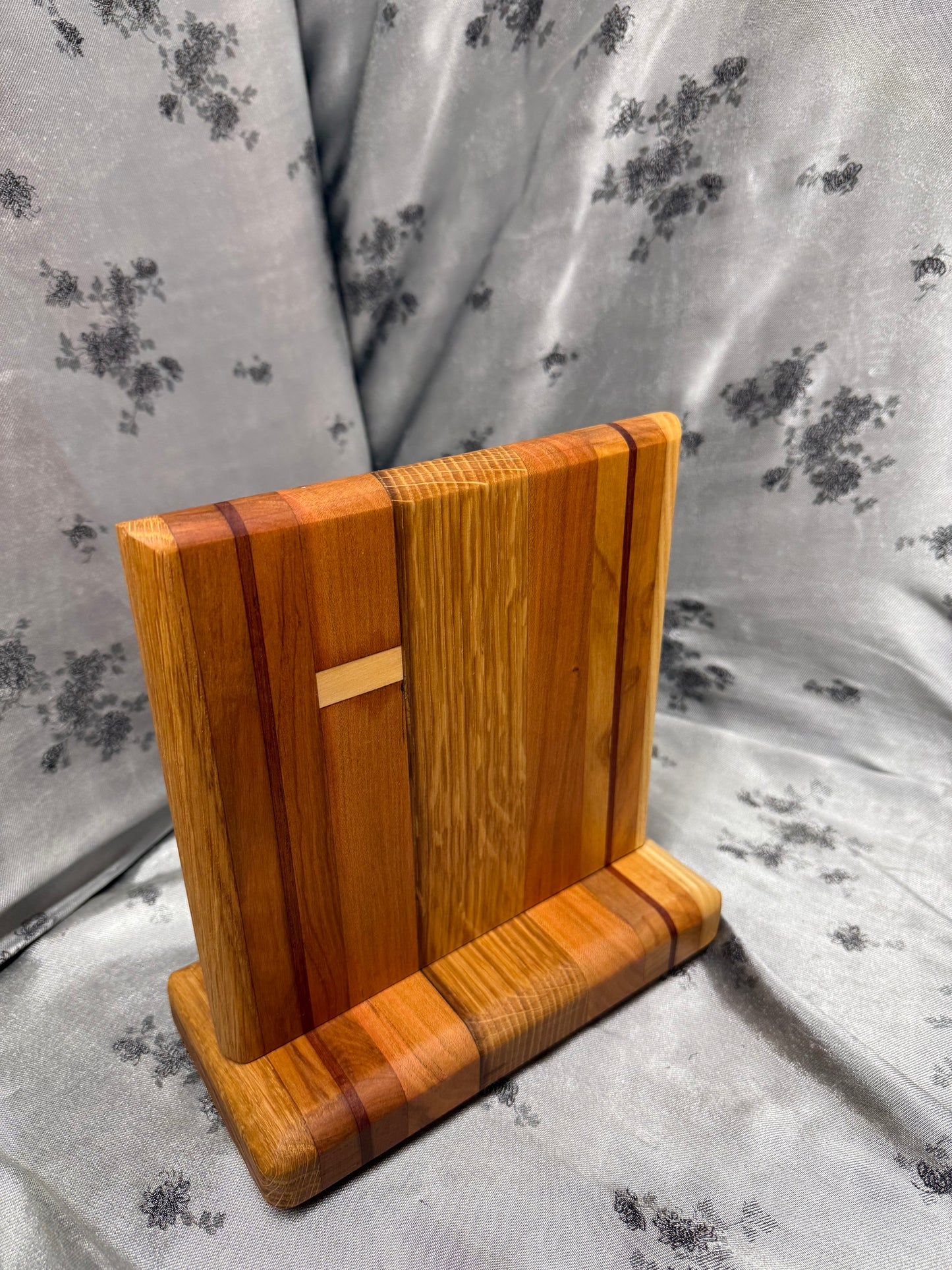 Knife Block #25 - Red Oak, White Oak, American Cherry and African Mahogany