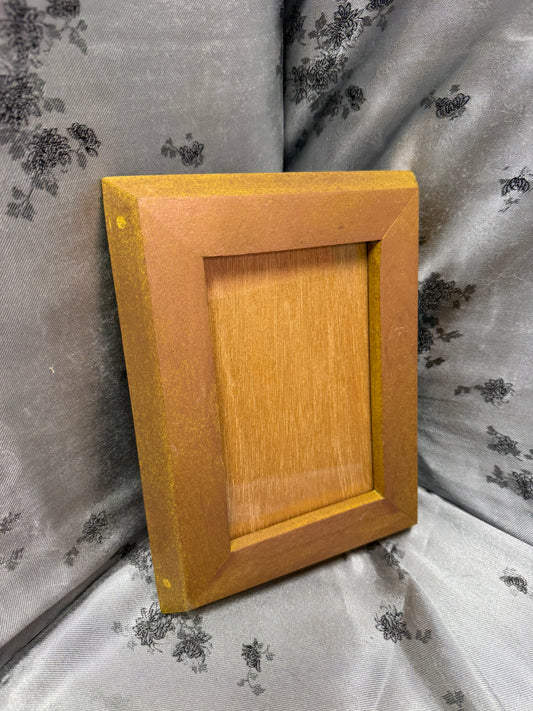 4x6 Picture Frame #59 - American Cherry with Daffodil Stain